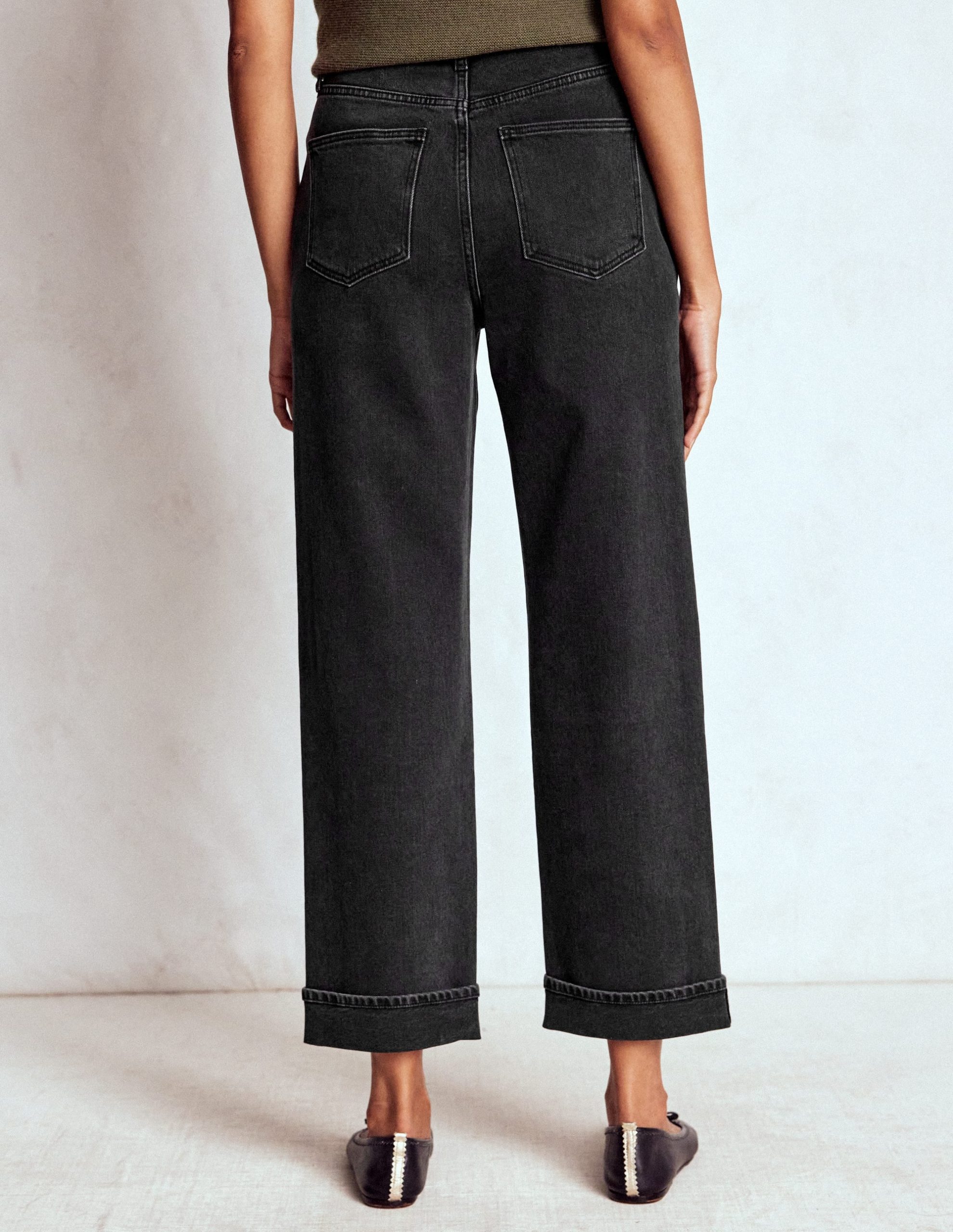 Mid Rise Straight Leg Jeans-Washed Black - Image 3